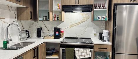 Microwave, oven, stovetop, dishwasher