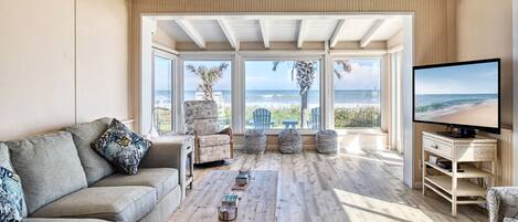 Casa (2 Bedrooms) | Servicio de la propiedad