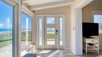 House (2 Bedrooms) | Property amenity