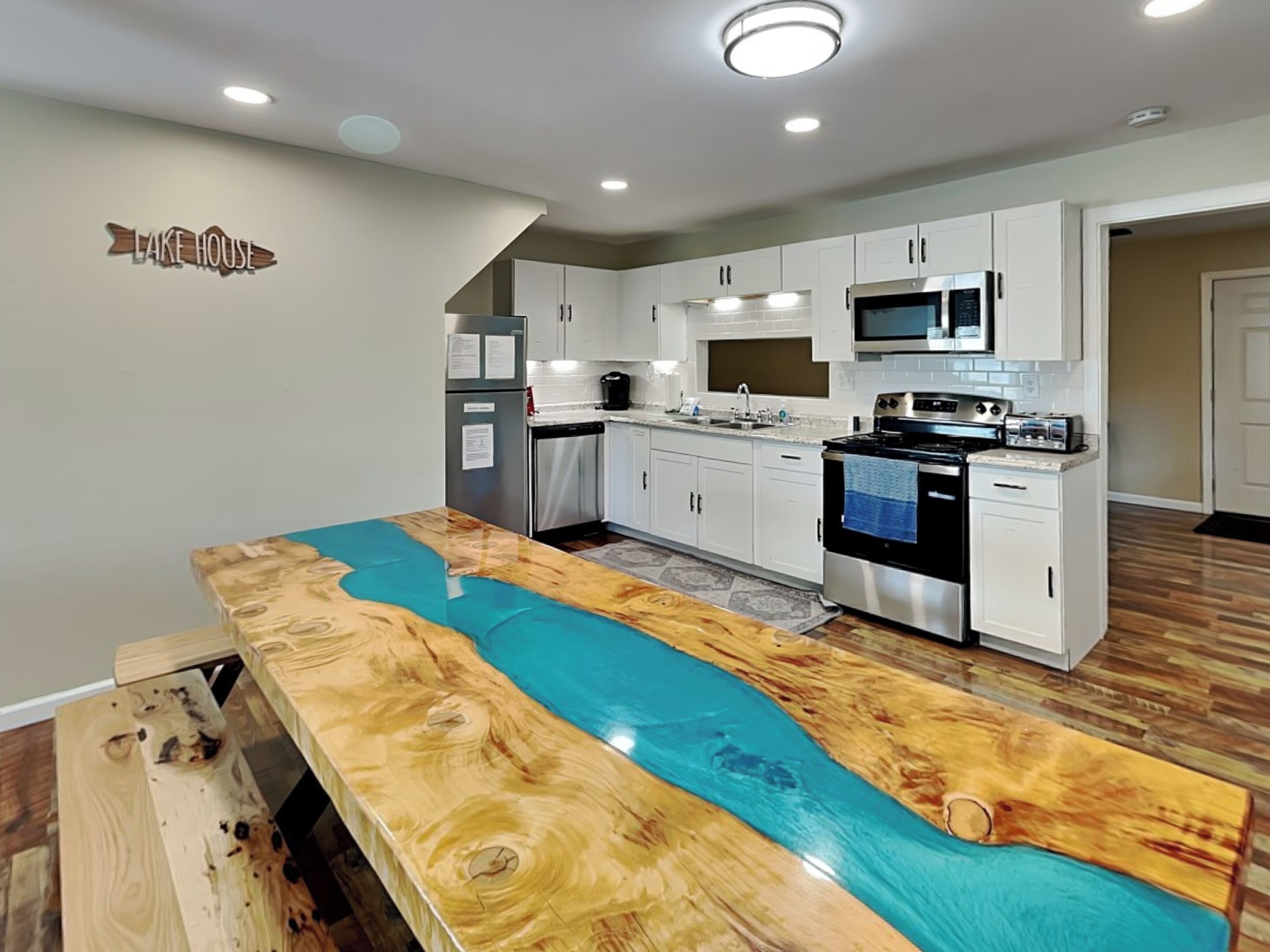 Studio (Multiple Bedrooms) | Property amenity