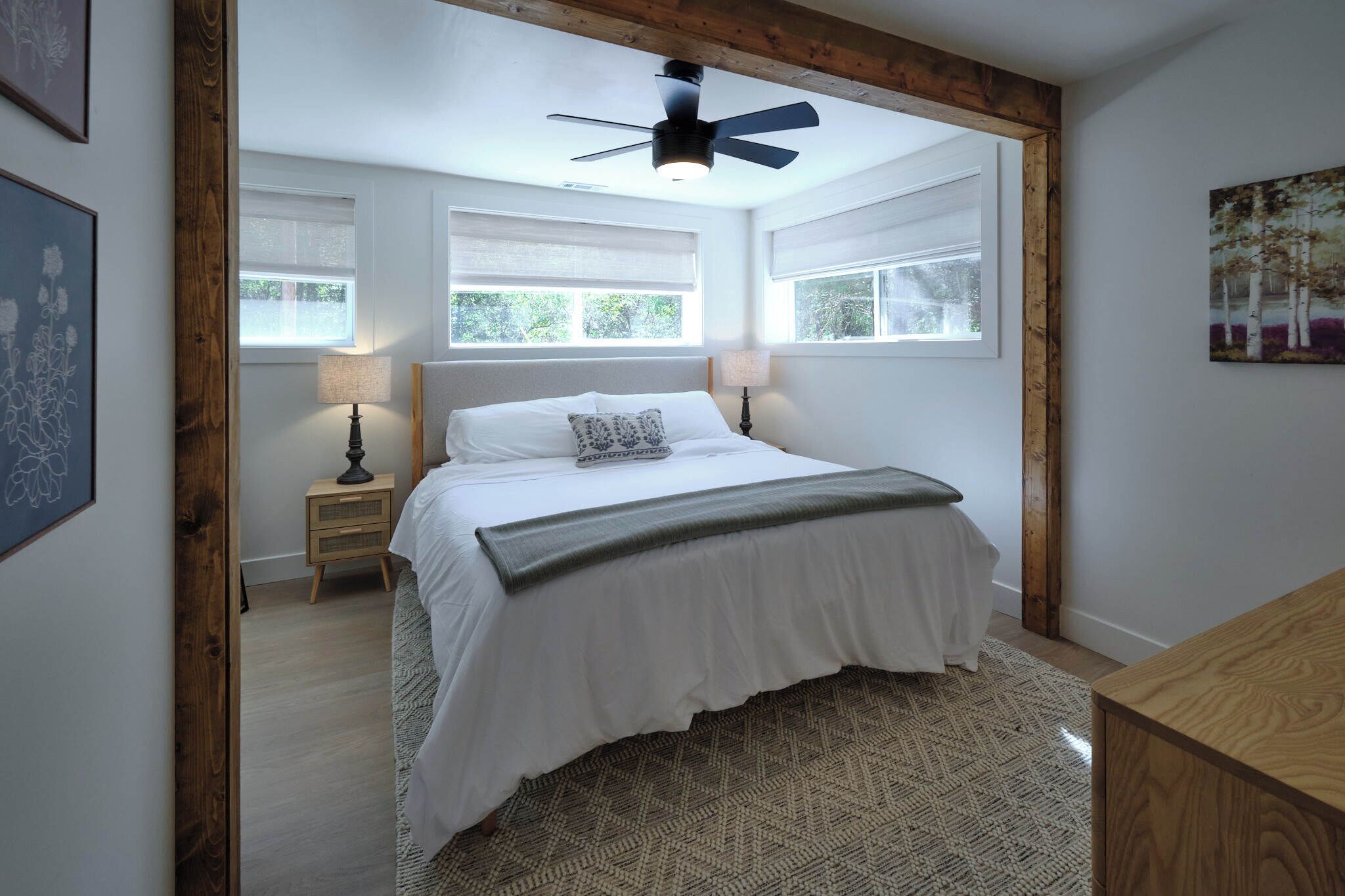 3 chambres, fer et planche à repasser, Wi-Fi, draps fournis