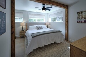 3 makuuhuonetta, silitysrauta/-lauta, Wi-Fi, vuodevaatteet