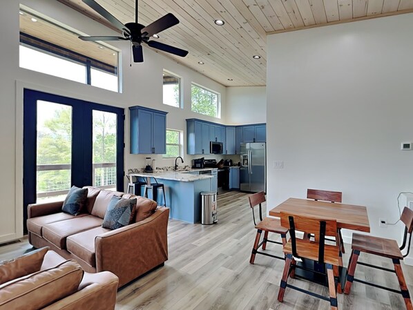 Studio (1 Bedroom) | Property amenity - Sunrise in the Cove (Sevierville)