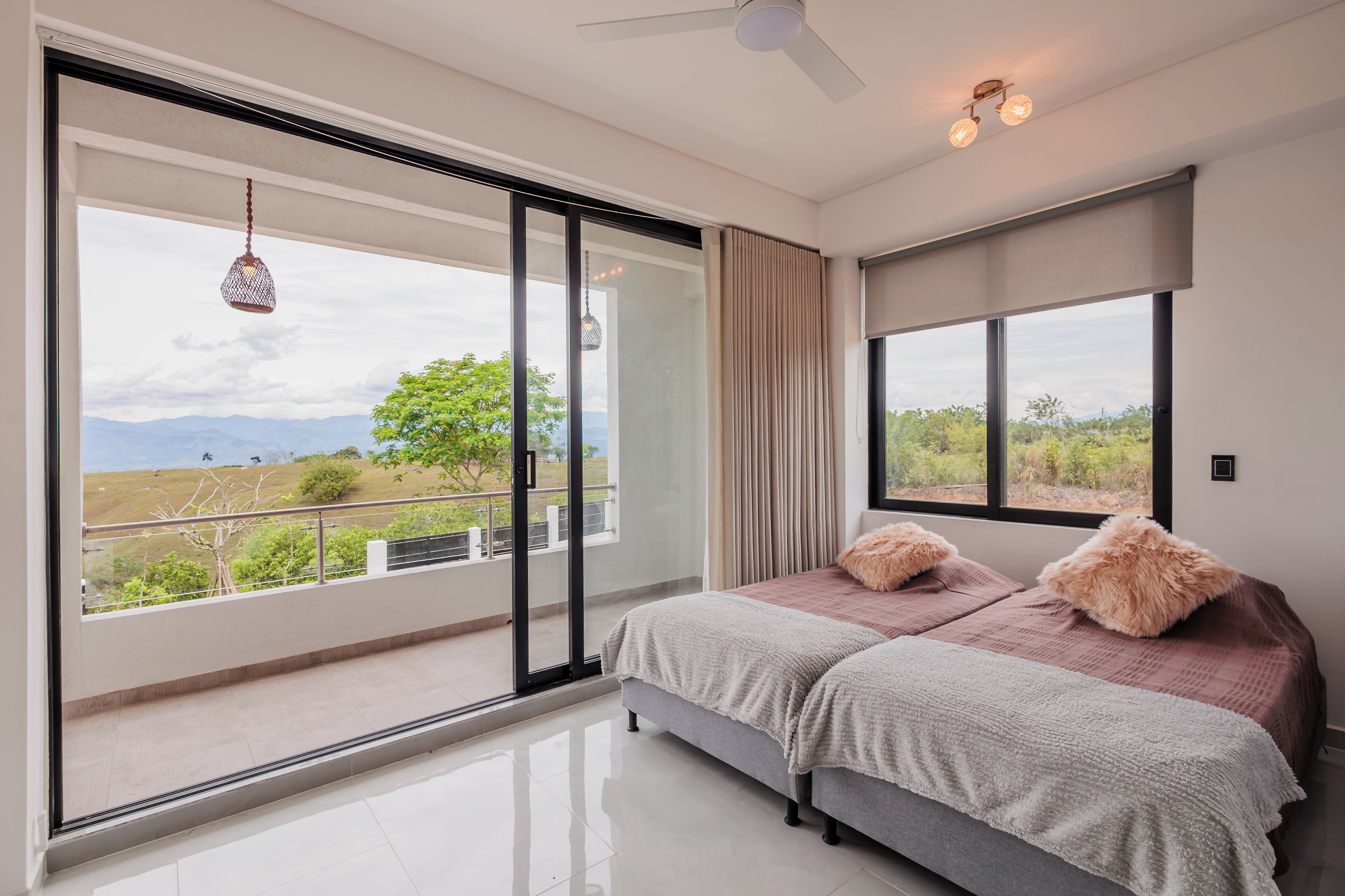 5 bedrooms, iron/ironing board, WiFi