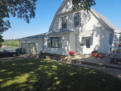 Grandma's Roost is located next to two parks and the beautiful downtown.