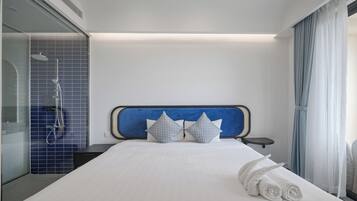 Superior Studio, Balcony, City View | Desk, laptop workspace, blackout drapes, soundproofing