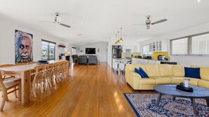 Smart TV, books, stereo