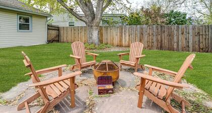 New-Big Backyard! Firepit! Perfect for Families!