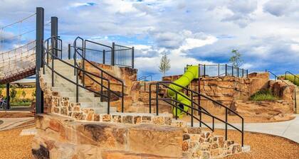 New-Big Backyard! Firepit! Perfect for Families!