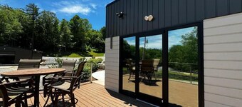 Couples Glamping Cabin - Lazy Bear