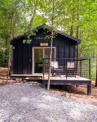 Couples Glamping Cabin - Lazy Bear