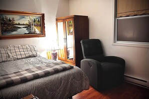 3 室のベッドルーム、アイロン / アイロン台、インターネット、ベッドシーツ