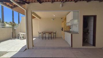 Apartamento básico | Restaurante al aire libre