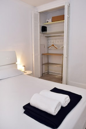 2 室のベッドルーム、WiFi、ベッドシーツ