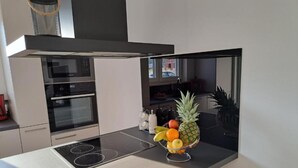 Private kitchen - Elegant Villa Ilma with Pool - Villa With Pool (Vodice)