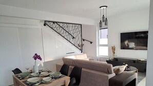 Dining - Elegant Villa Ilma with Pool - Villa With Pool (Vodice)