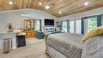 Bureau, fer et planche Ă repasser, accĂšs Internet, draps fournis