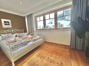 2 habitaciones, wifi gratis y ropa de cama