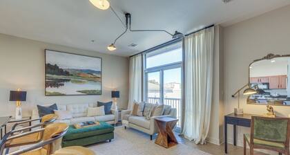 Walk to UA Campus: Apt w/ Secure Parking!