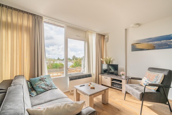 Apartment | Living room