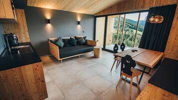 Comfort-Apartment, Bergblick | Wohnbereich