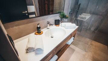 Comfort-Apartment, Bergblick | Badezimmer