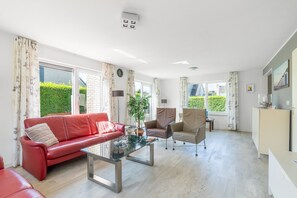 Living room - Charming Villa Near the sea and Forest (De Koog)