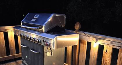 Creekside Cottage: Private, Peaceful, Cozy Escape, Pet Friendly