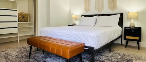 1 bedroom, desk, iron/ironing board, free WiFi