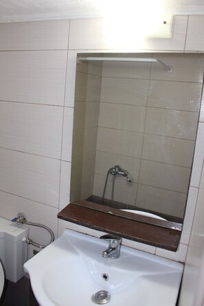 Apartment, 1 Bedroom | Bathroom - Amazing Studio 12 Minutes Walk Cente (Thessaloniki)