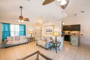 TV - Spacious Family Near Disney Parks, w/Heat Pool (Kissimmee)