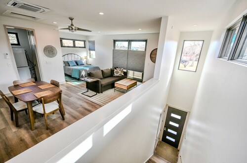 Stunning New Modern Studio in the Heart of Golden