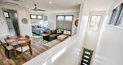 Stunning New Modern Studio in the Heart of Golden
