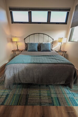 1 bedroom, iron/ironing board, travel cot, free WiFi