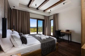 4 bedrooms, iron/ironing board, free WiFi, bed sheets - Luxury Villa GLABROVA with pool, jacuzzi and sauna (Žestilac)