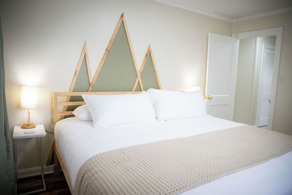 2 makuuhuonetta, silitysrauta/-lauta, Wi-Fi, vuodevaatteet