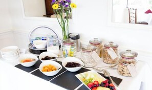 Dining - Lindeth Fell Country House (Bowness-on-Windermere)