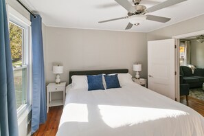 3 bedrooms, iron/ironing board, WiFi, bed sheets
