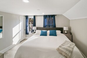 3 habitaciones, tabla de planchar con plancha, wifi y ropa de cama 