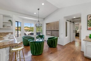 Dining - Estate+Pool+Spa+Golf+Mountain Views+Pool Table (Palm Desert)