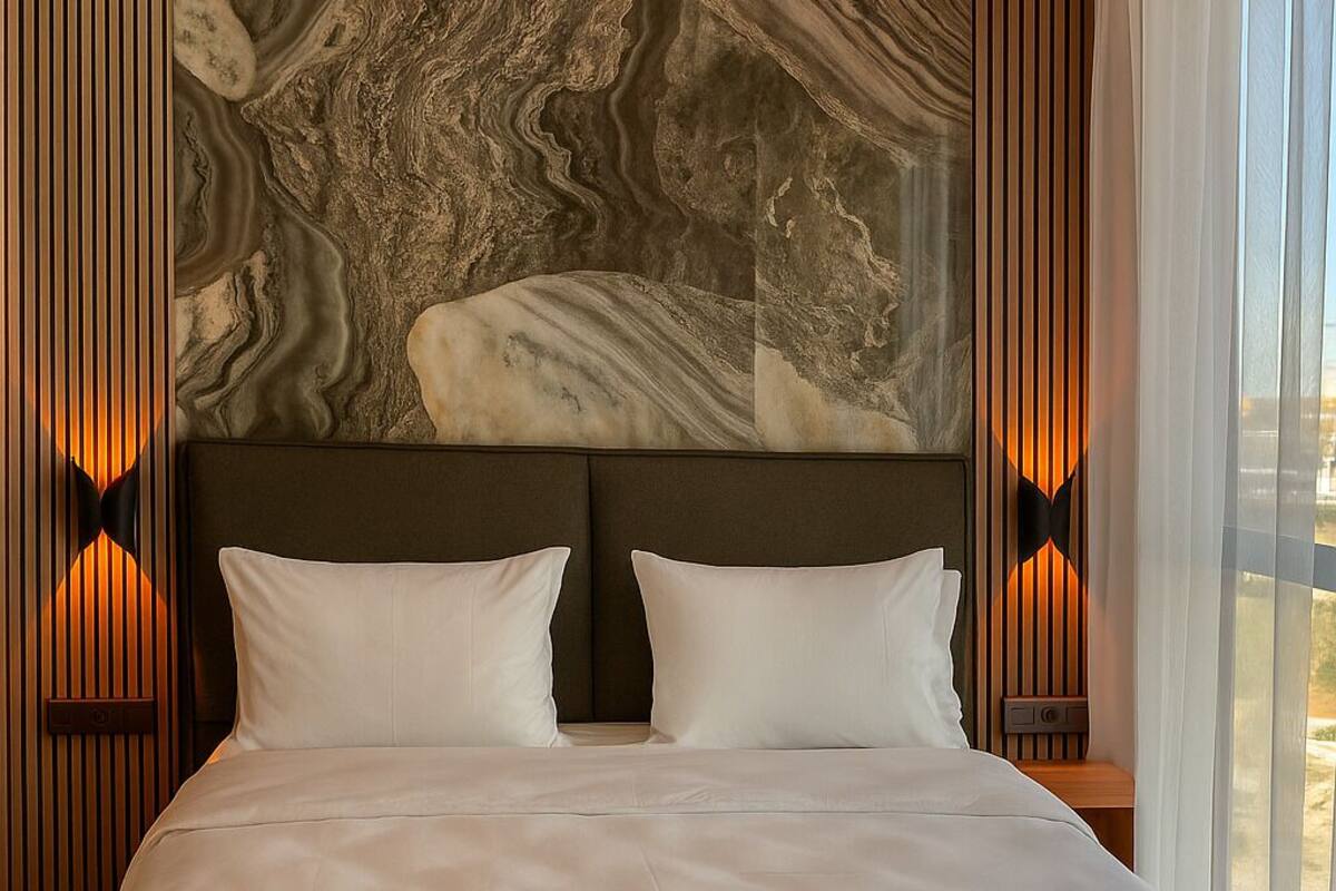 In-room safe, laptop workspace, blackout drapes, soundproofing