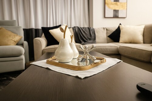 Lux Escape w/King Bed/Loft/Skyline Views near BLT