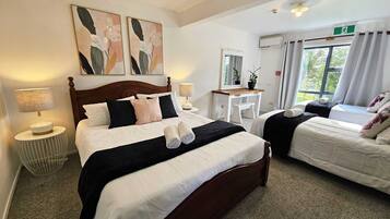 6 bedrooms, free WiFi