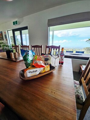 تناول الطعام