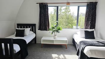 6 bedrooms, free WiFi