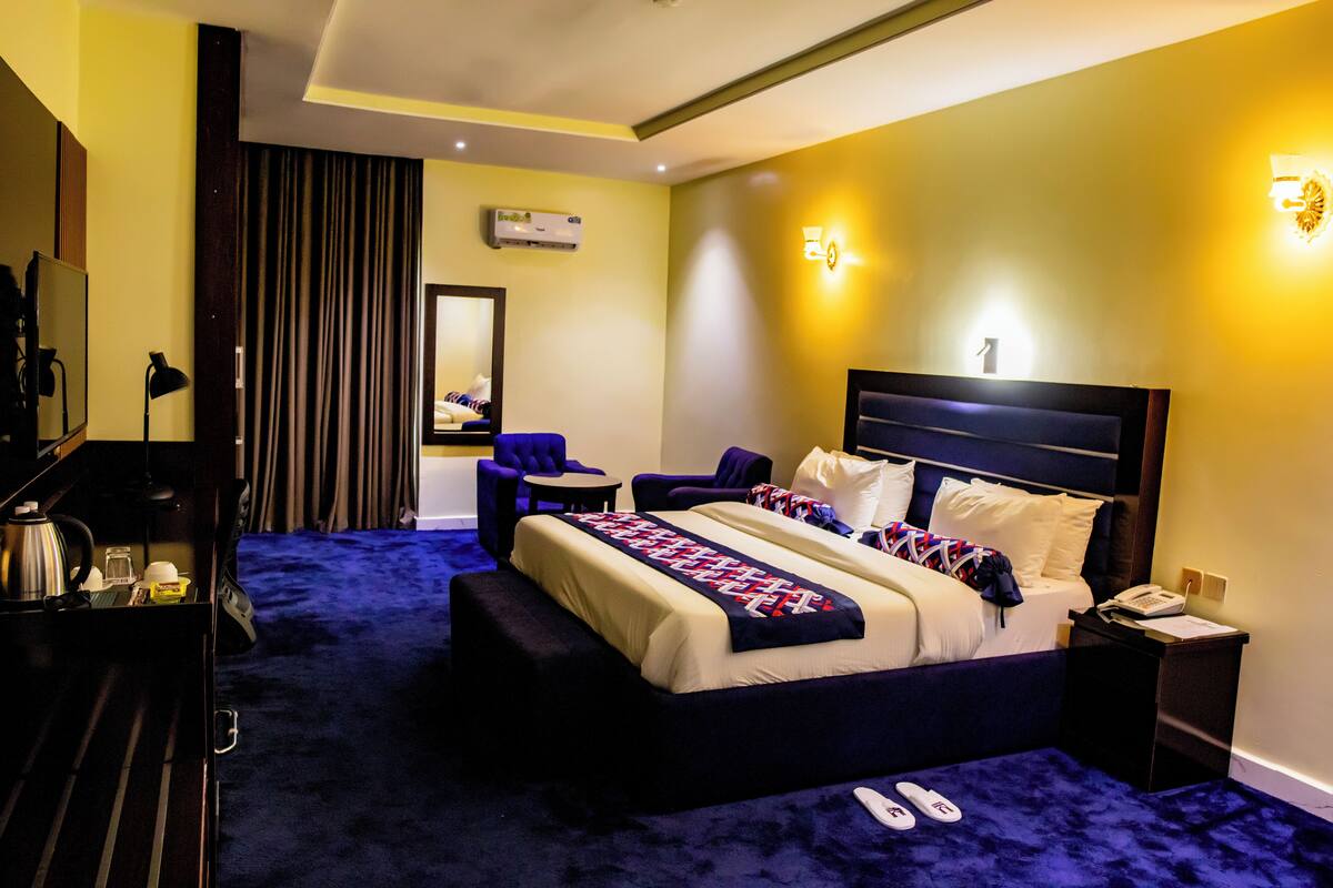 Superior Double Room, Balcony, City View | Peti besi dalam bilik, Wi-fi percuma 