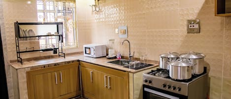 Superior Double Room, Balcony, City View | Private kitchen