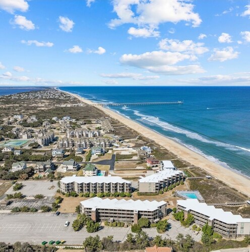 Ocean Front Condo
With spectacular sunrises!