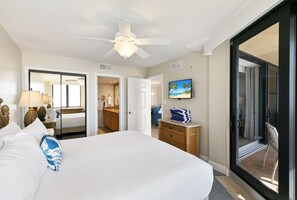2 bedrooms, in-room safe, iron/ironing board, free WiFi - Gorgeous Beach Views, Clean & Renovated at Hilton Managed Resort (Marco Island)
