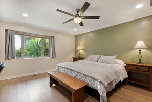 3 bedrooms, desk, iron/ironing board, WiFi